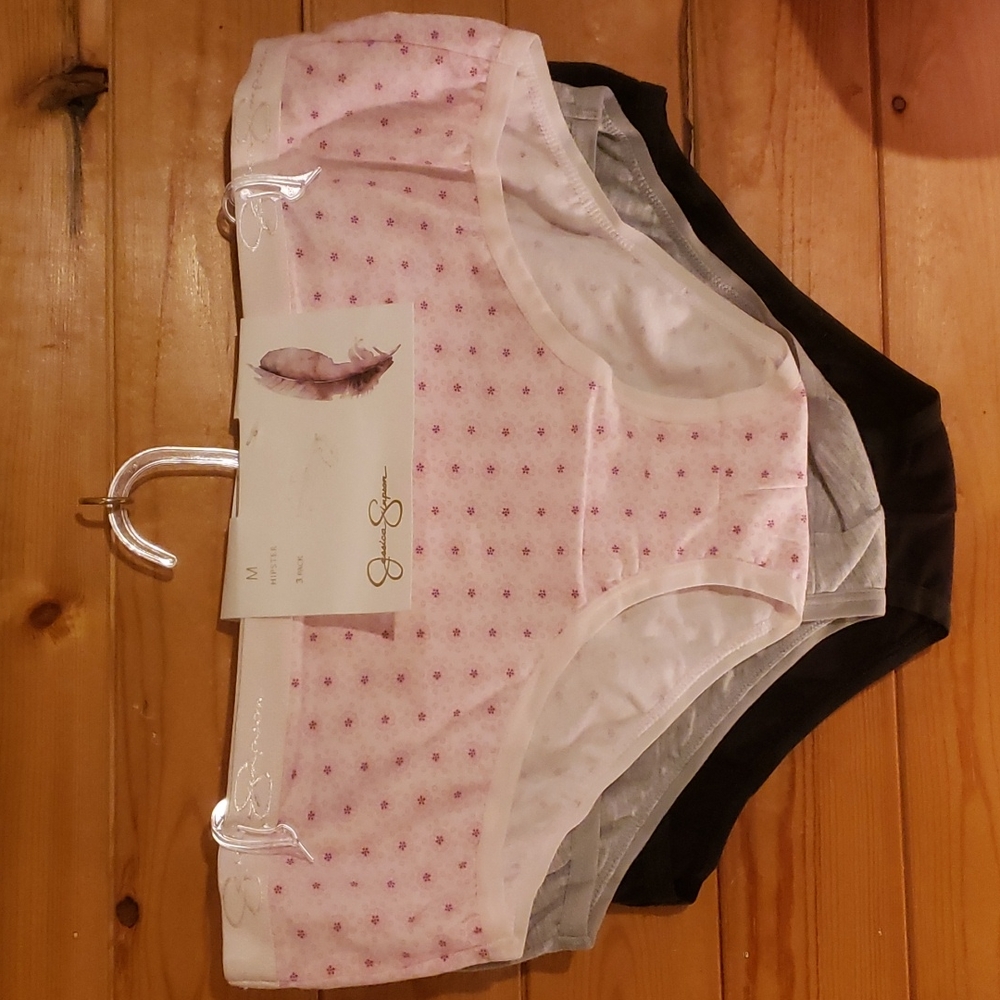 New Jessica Simpson Medium Hipster 3 pk underwear retail $36
